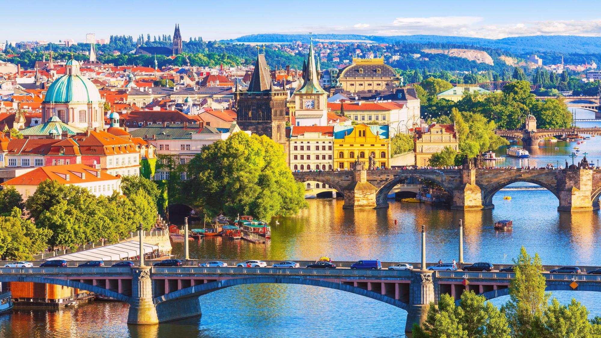 Prague to Berlin : Scenic Transfers Tours