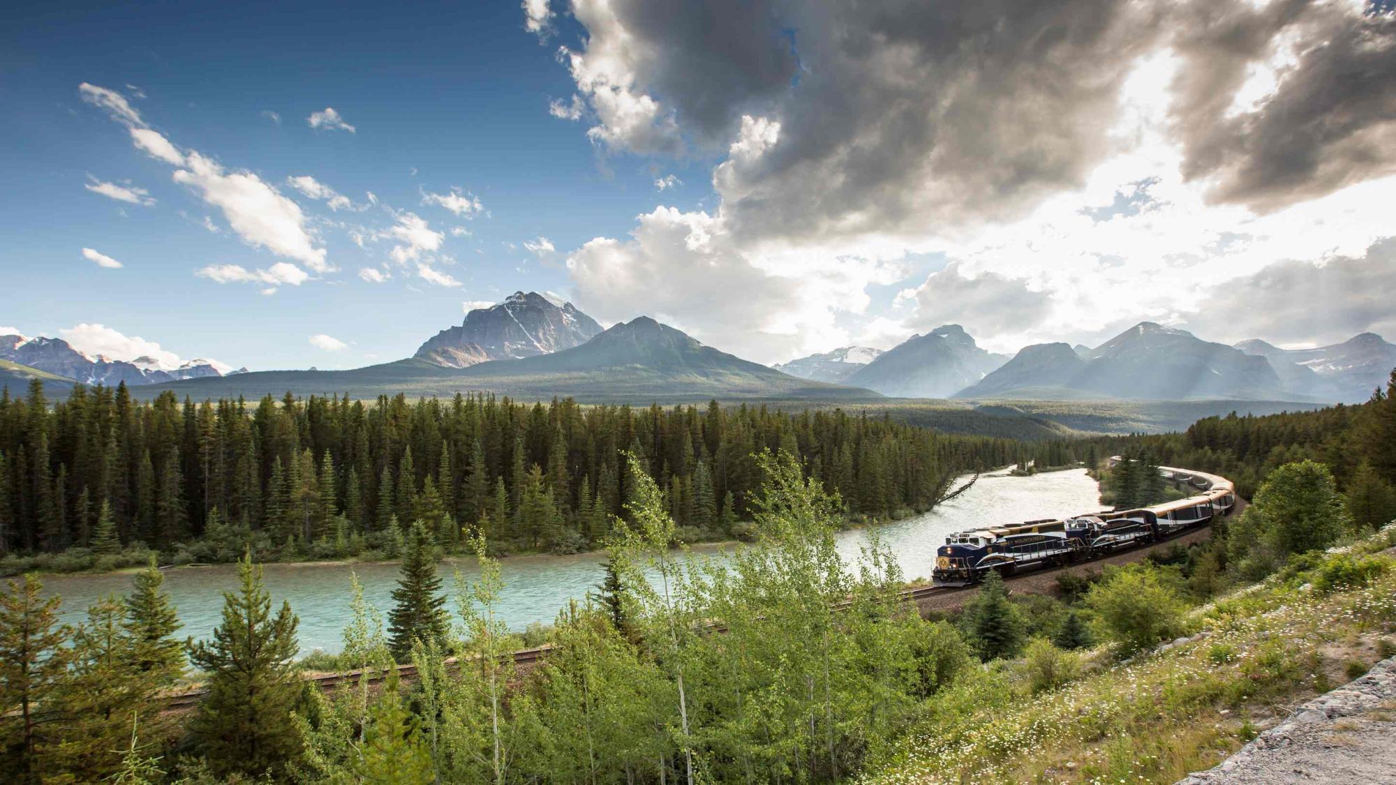 Rocky Mountaineer First Passage to the West Package